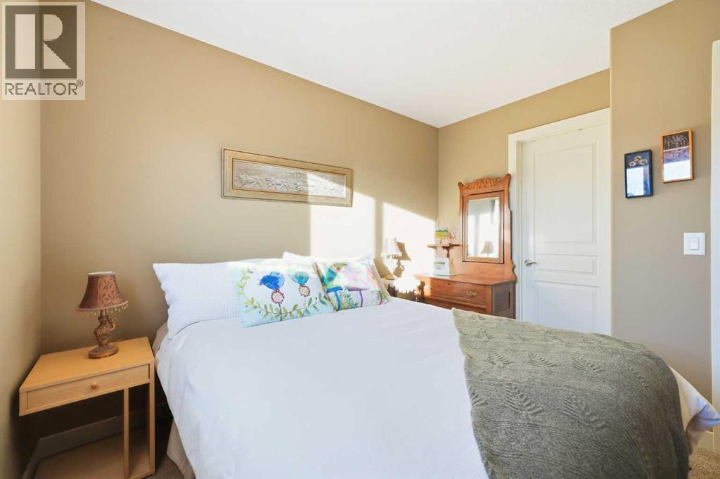 1 River Heights Green, Cochrane, Alberta  T4C 0J6 - Photo 37 - A2283577