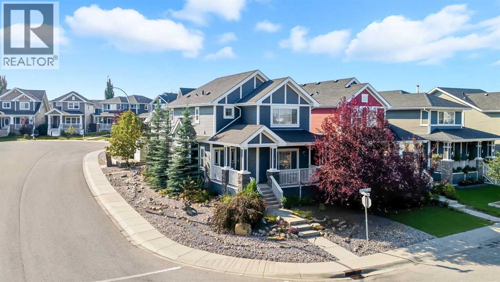 1 River Heights Green, Cochrane, Alberta  T4C 0J6 - Photo 2 - A2283577