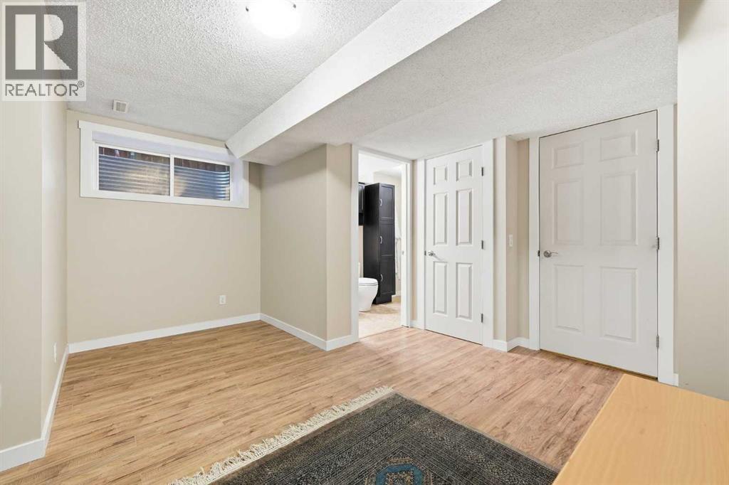 1 River Heights Green, Cochrane, Alberta  T4C 0J6 - Photo 32 - A2283577