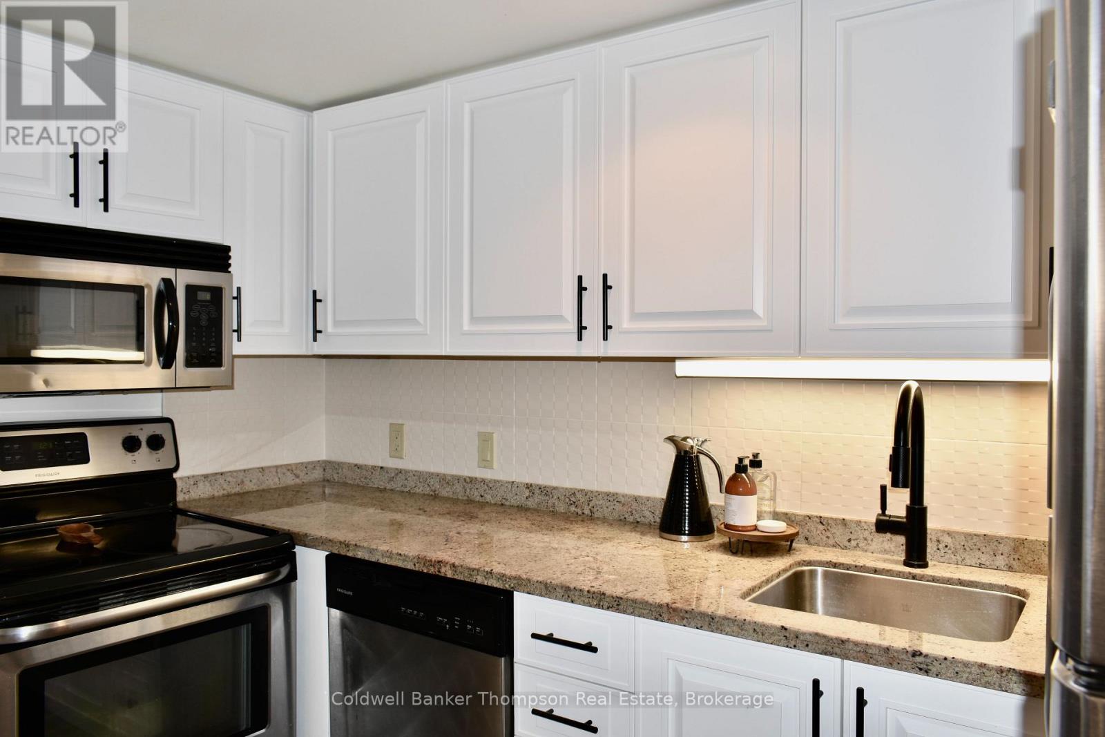 23-205 Mapleridge Deerhurst Drive, Huntsville, Ontario  P1H 1A9 - Photo 12 - X12780914