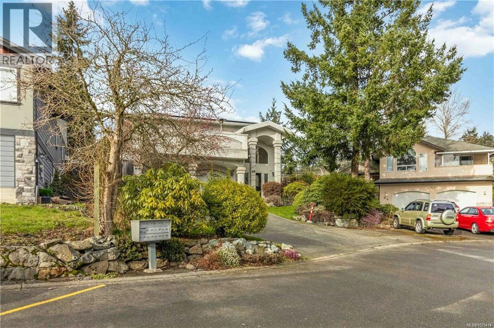 88 Chilco Ridge Pl, View Royal, British Columbia  V9B 5Z7 - Photo 2 - 1025414