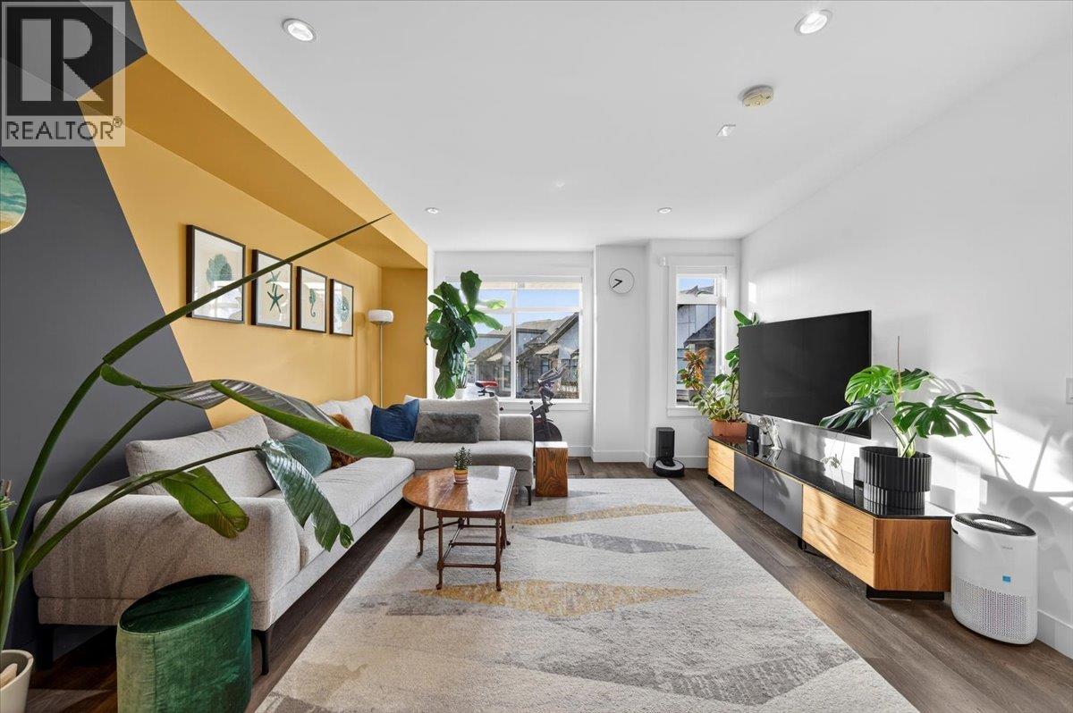 25 3535 Princeton Avenue, Coquitlam, British Columbia  V3E 0P1 - Photo 13 - R3089019