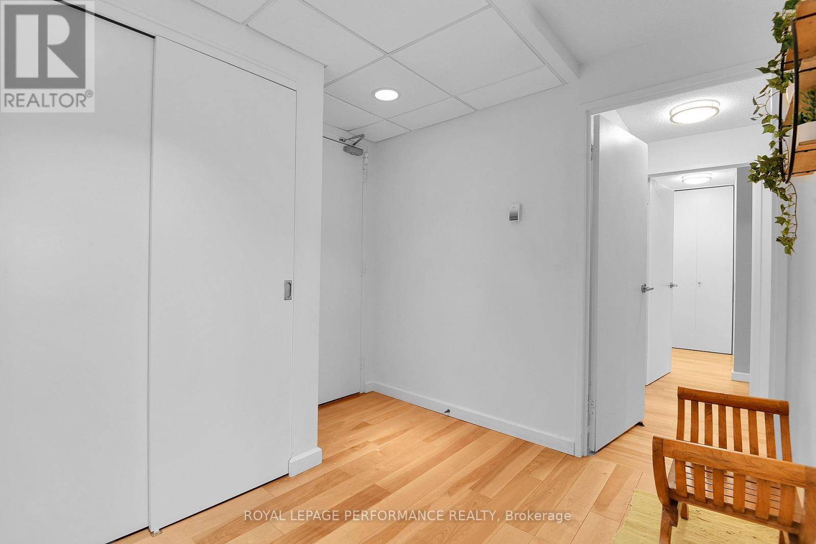 905 - 373 Laurier Avenue E, Ottawa, Ontario  K1N 8X6 - Photo 7 - X12780930