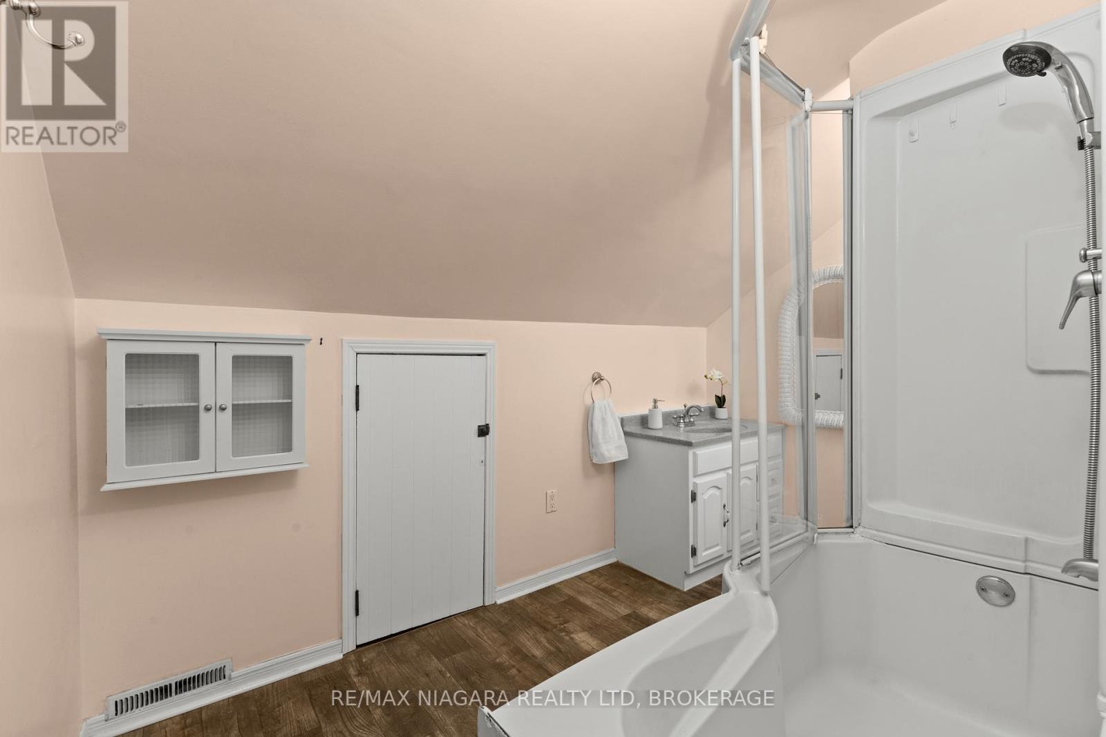 401 Fielden Avenue, Port Colborne, Ontario  L3K 4T9 - Photo 24 - X12780958