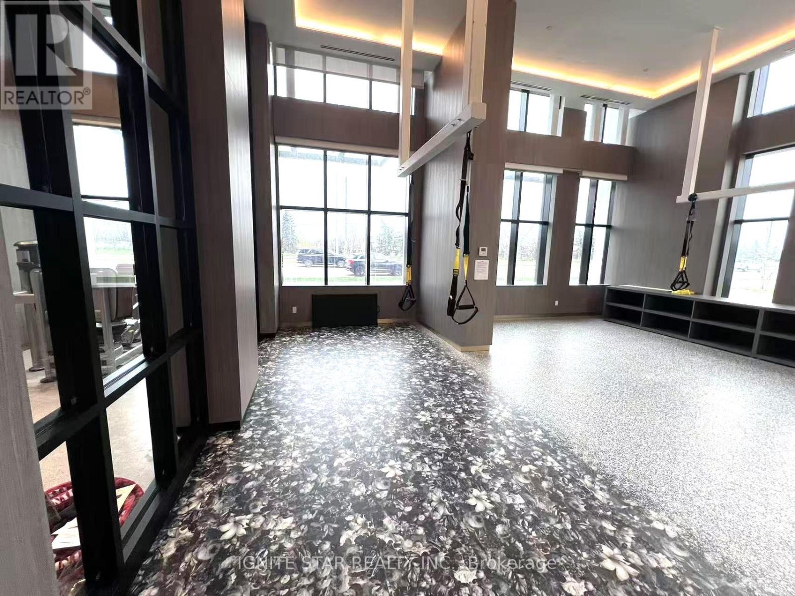 817 - 405 Dundas Street W, Oakville, Ontario  L6M 5P9 - Photo 10 - W12726682