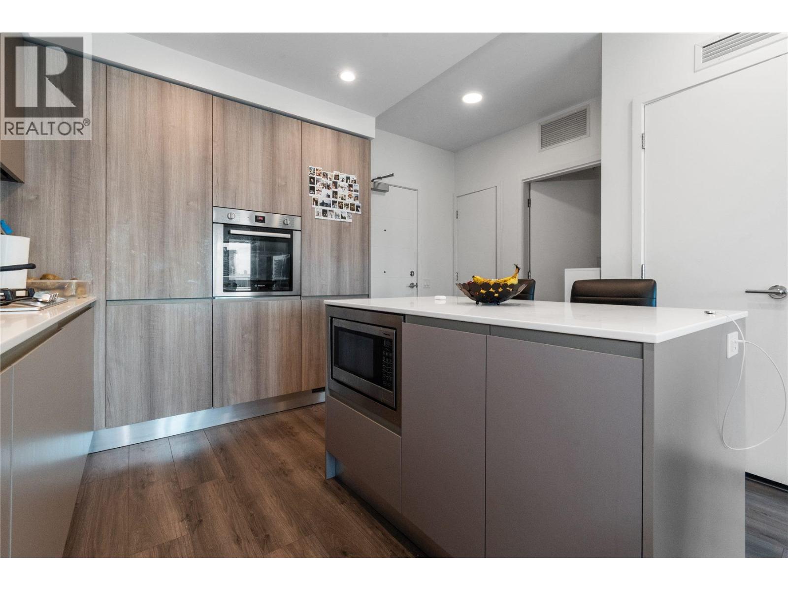 609 3833 Evergreen Place, Burnaby, British Columbia  V3J 0M2 - Photo 4 - R3089077