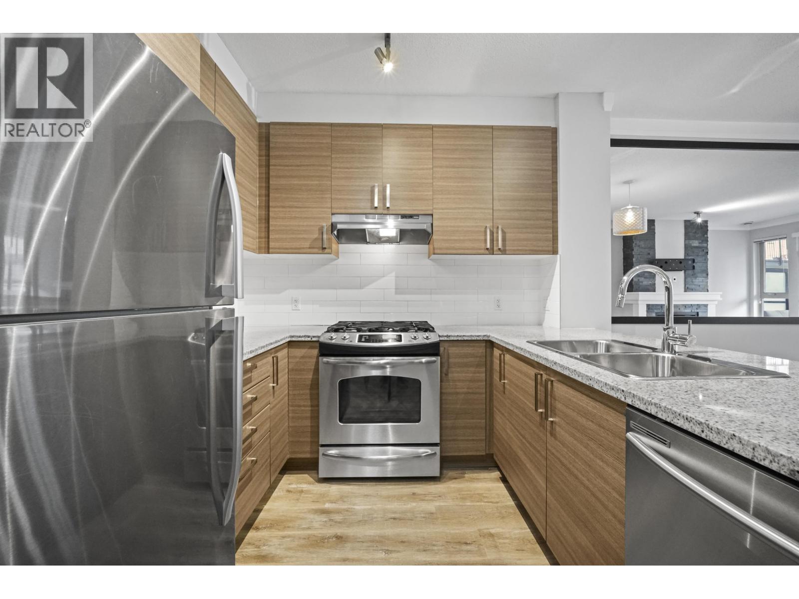 202 1150 Kensal Place, Coquitlam, British Columbia  V3B 0H4 - Photo 4 - R3089103