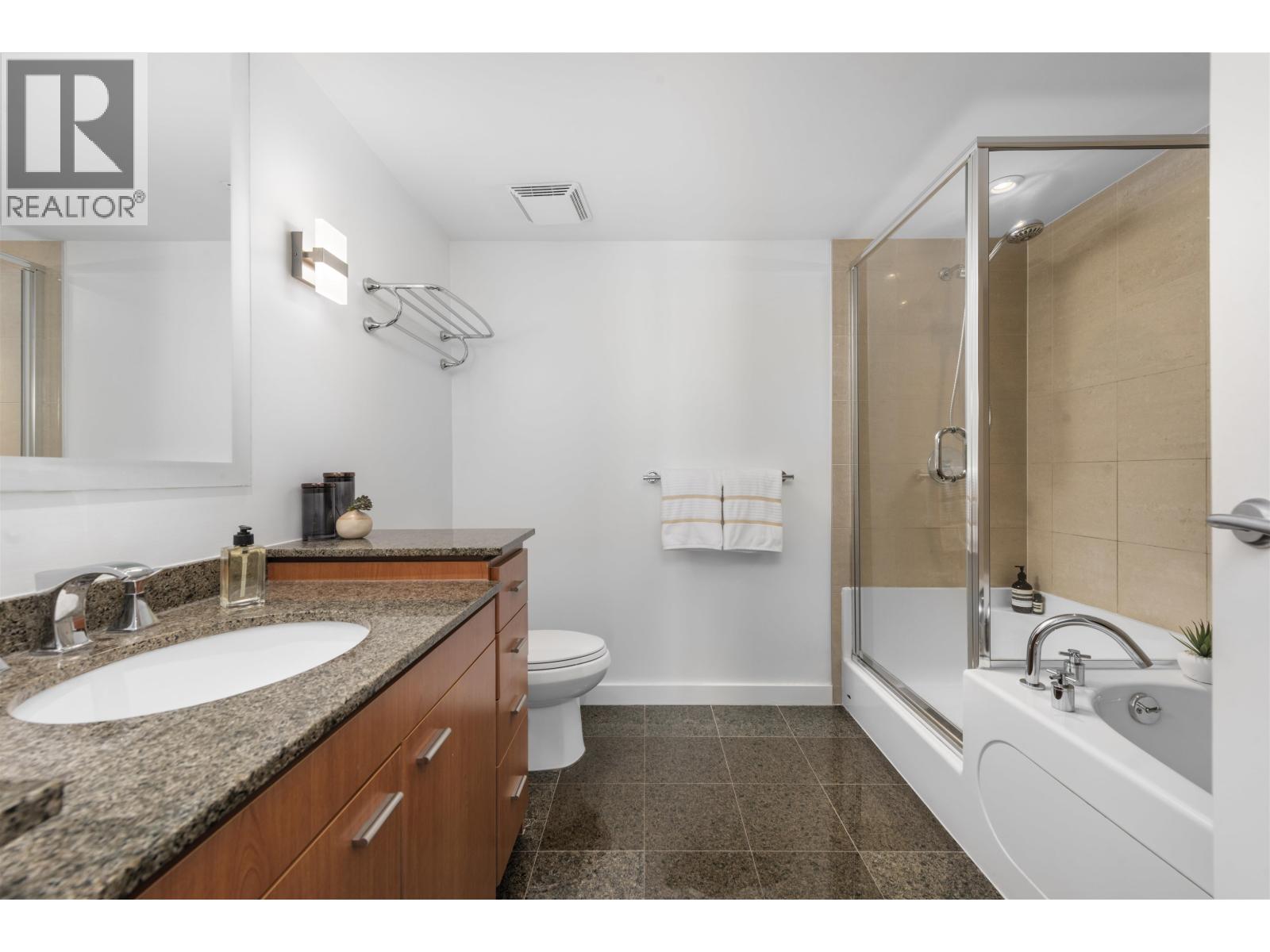 2105 455 Beach Crescent, Vancouver, British Columbia  V6Z 3E5 - Photo 14 - R3089116