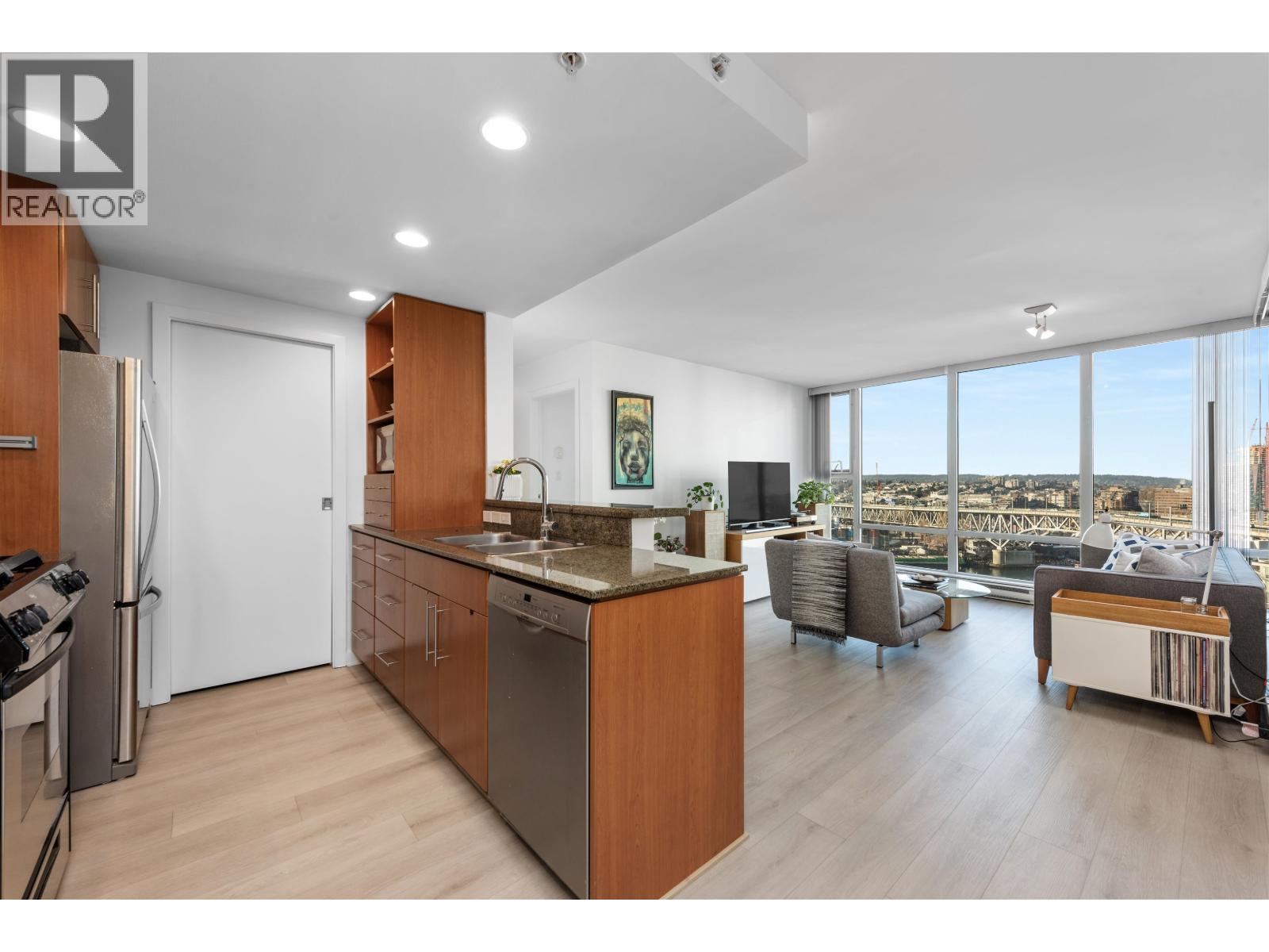 2105 455 Beach Crescent, Vancouver, British Columbia  V6Z 3E5 - Photo 4 - R3089116