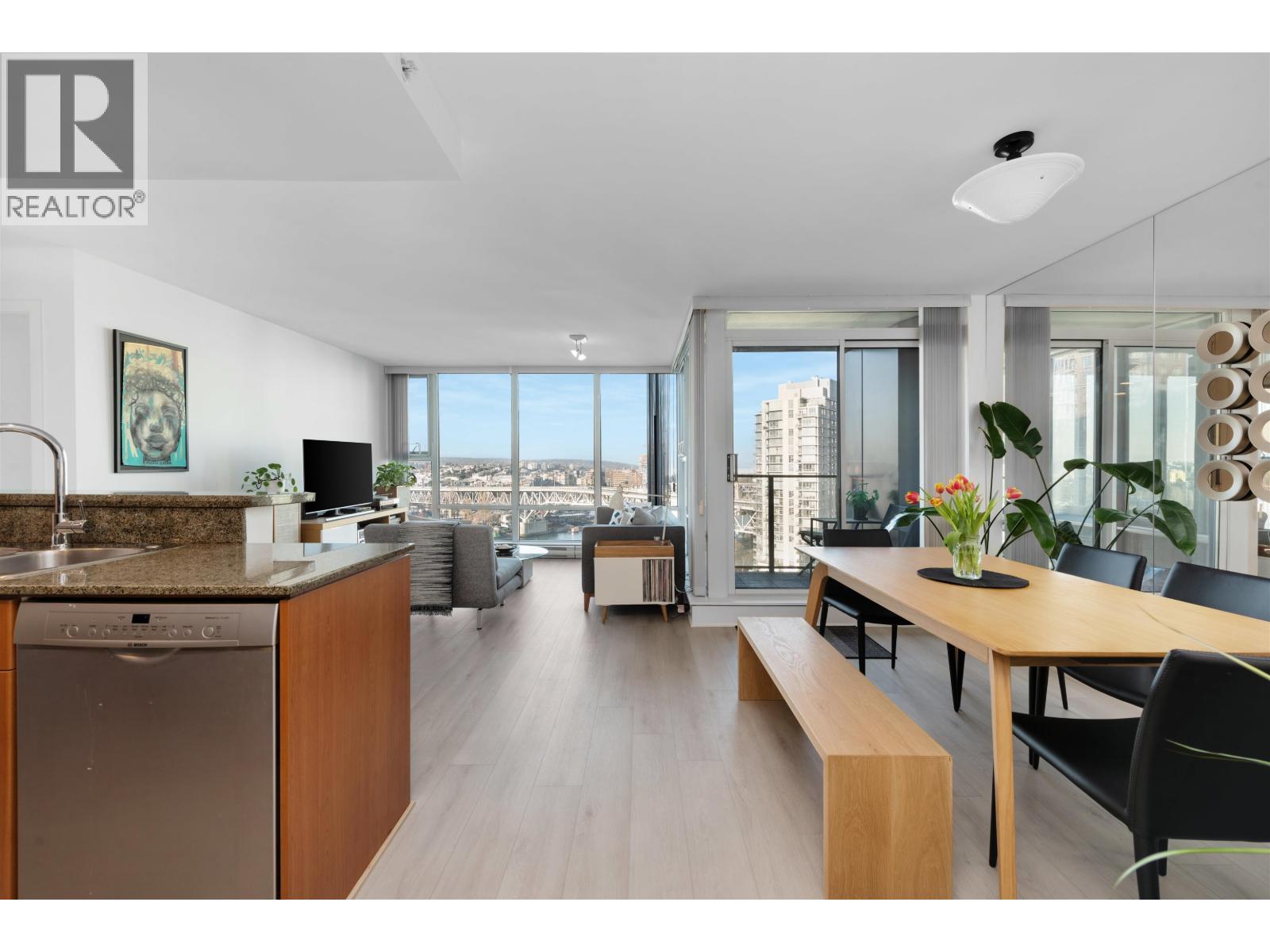 2105 455 Beach Crescent, Vancouver, British Columbia  V6Z 3E5 - Photo 9 - R3089116