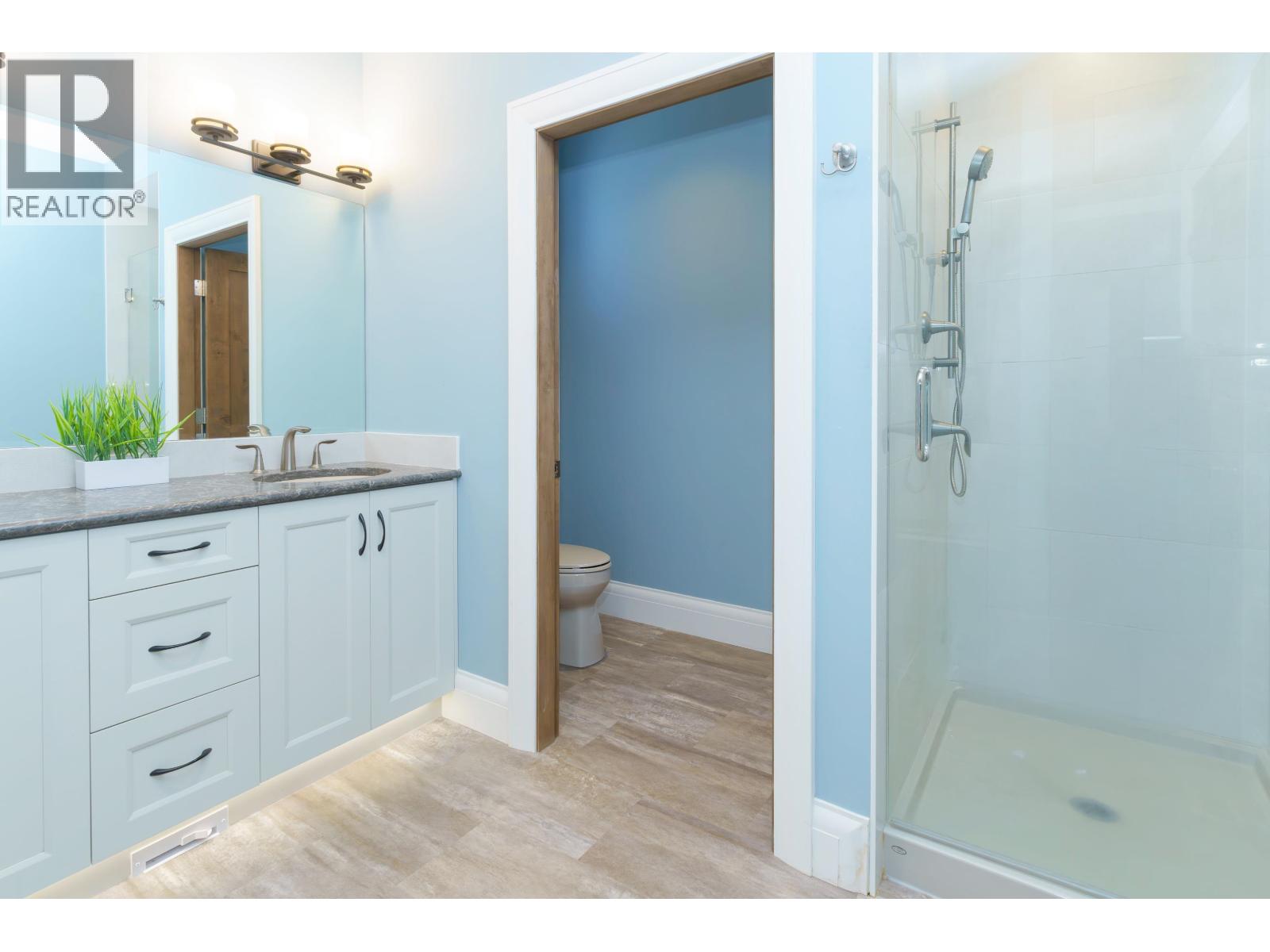 1055 Charland Avenue, Coquitlam, British Columbia  V3K 3K8 - Photo 16 - R3089094