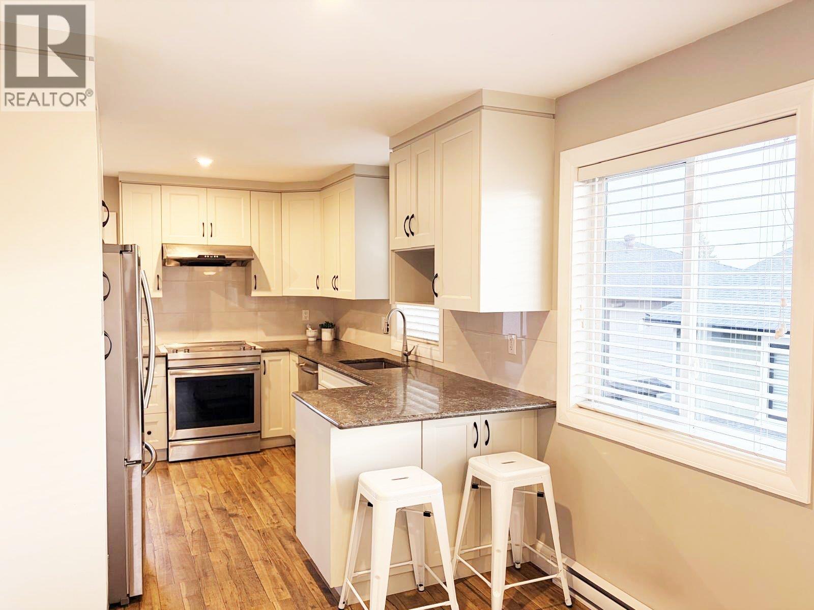 1055 Charland Avenue, Coquitlam, British Columbia  V3K 3K8 - Photo 32 - R3089094