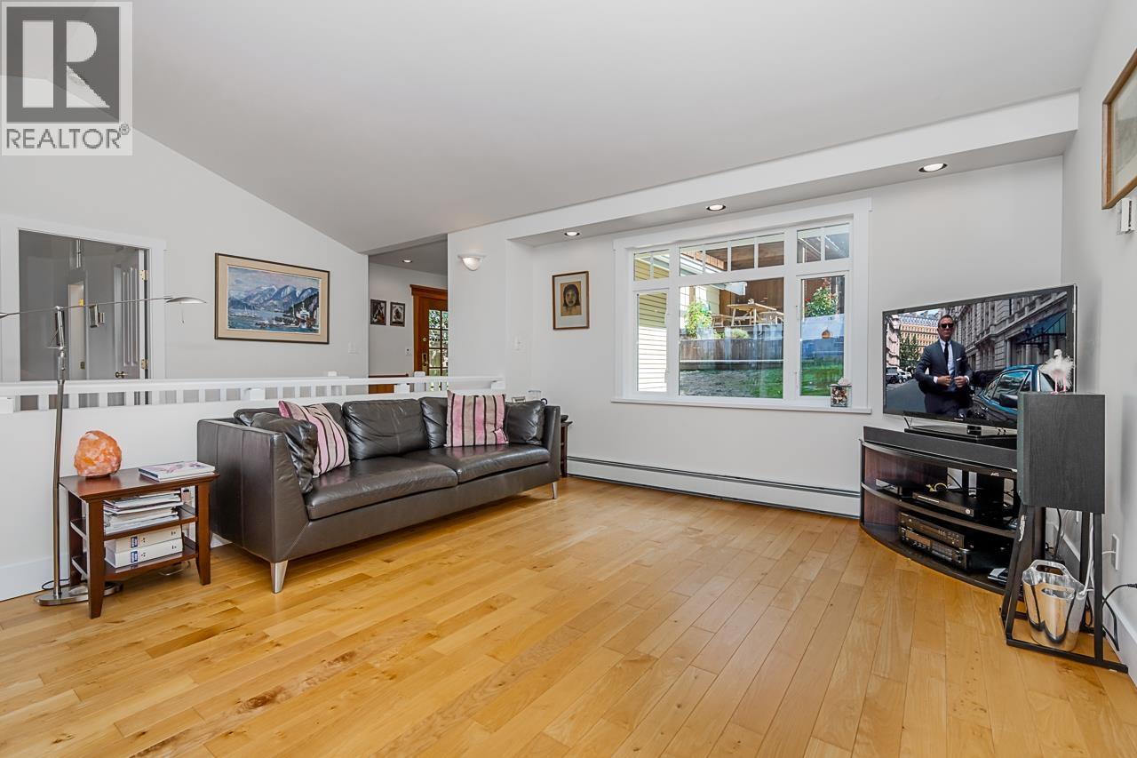 6245 Nelson Avenue, West Vancouver, British Columbia  V7W 2A2 - Photo 14 - R3089119