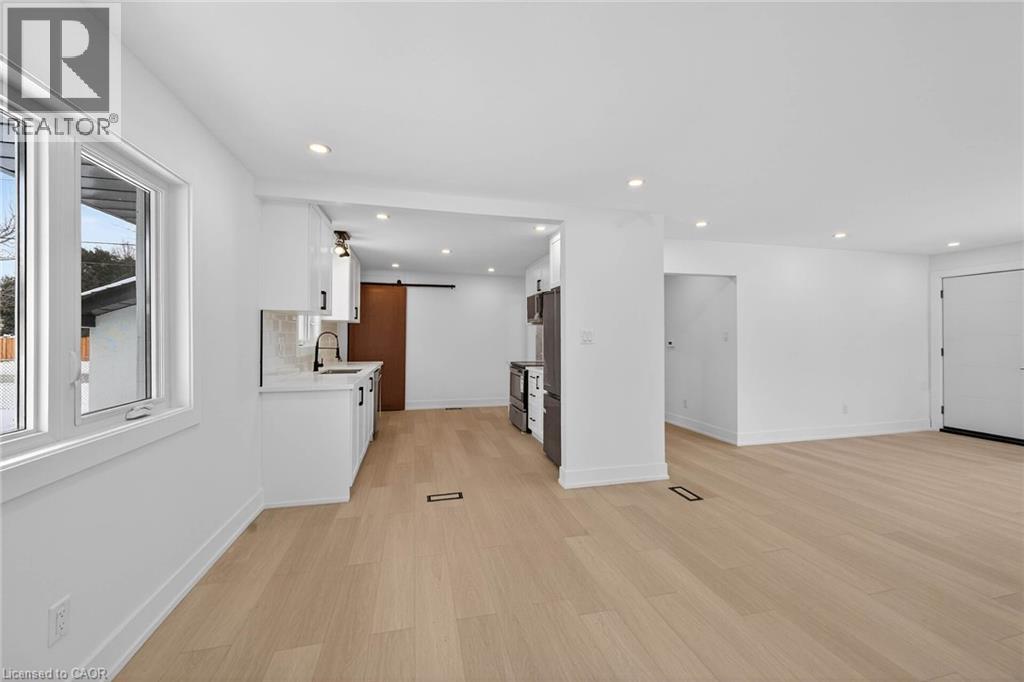 124 Corman Avenue, Stoney Creek, Ontario  L8G 3W4 - Photo 15 - 40804680