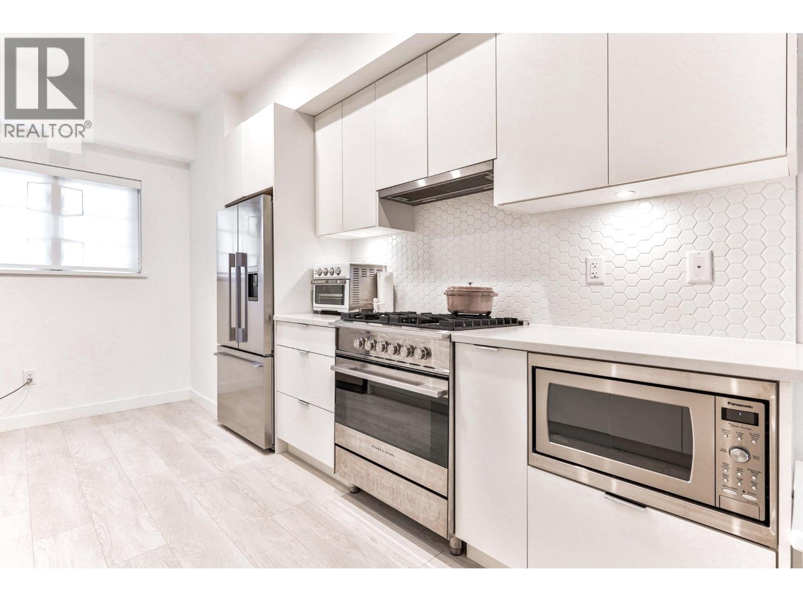 204 678 Fairview Street, Coquitlam, British Columbia  V3J 0N1 - Photo 9 - R3085947