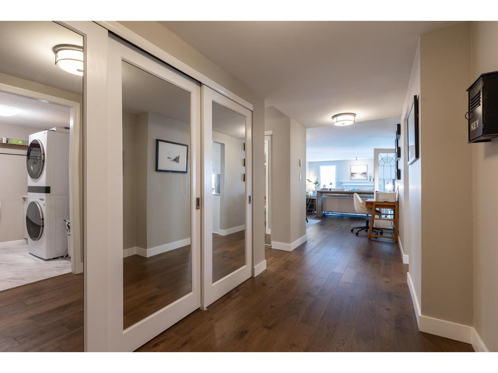 307 15367 Buena Vista Avenue, White Rock, British Columbia  V4B 1Y7 - Photo 14 - R3087874