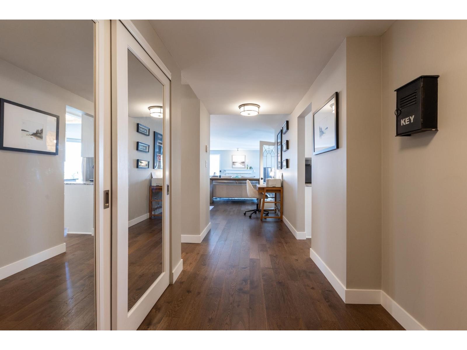 307 15367 Buena Vista Avenue, White Rock, British Columbia  V4B 1Y7 - Photo 15 - R3087874