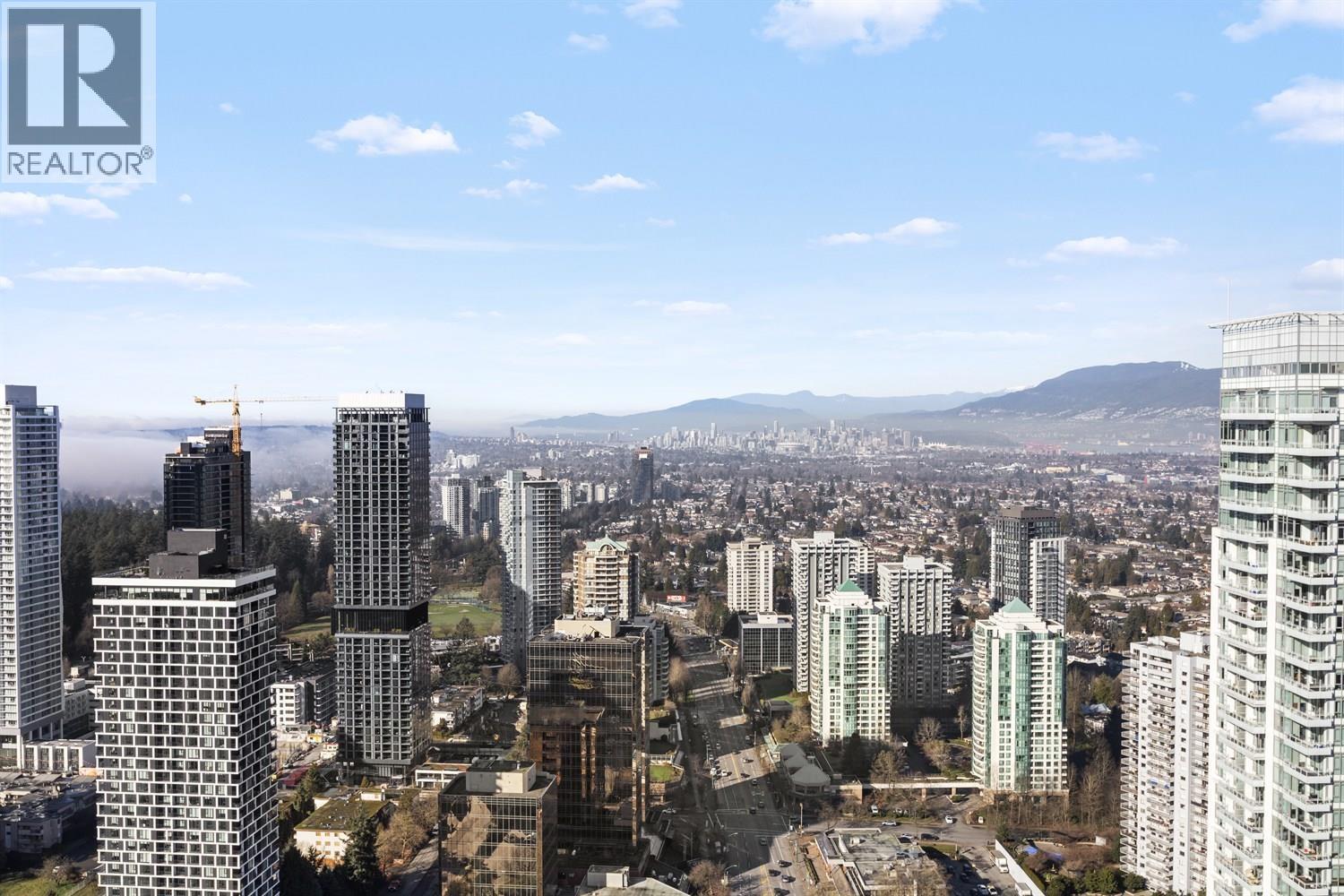 Listing Picture 4 of 40 : 4406 6000 MCKAY AVENUE, Burnaby / 本拿比 - 魯藝地產 Yvonne Lu Group - MLS Medallion Club Member