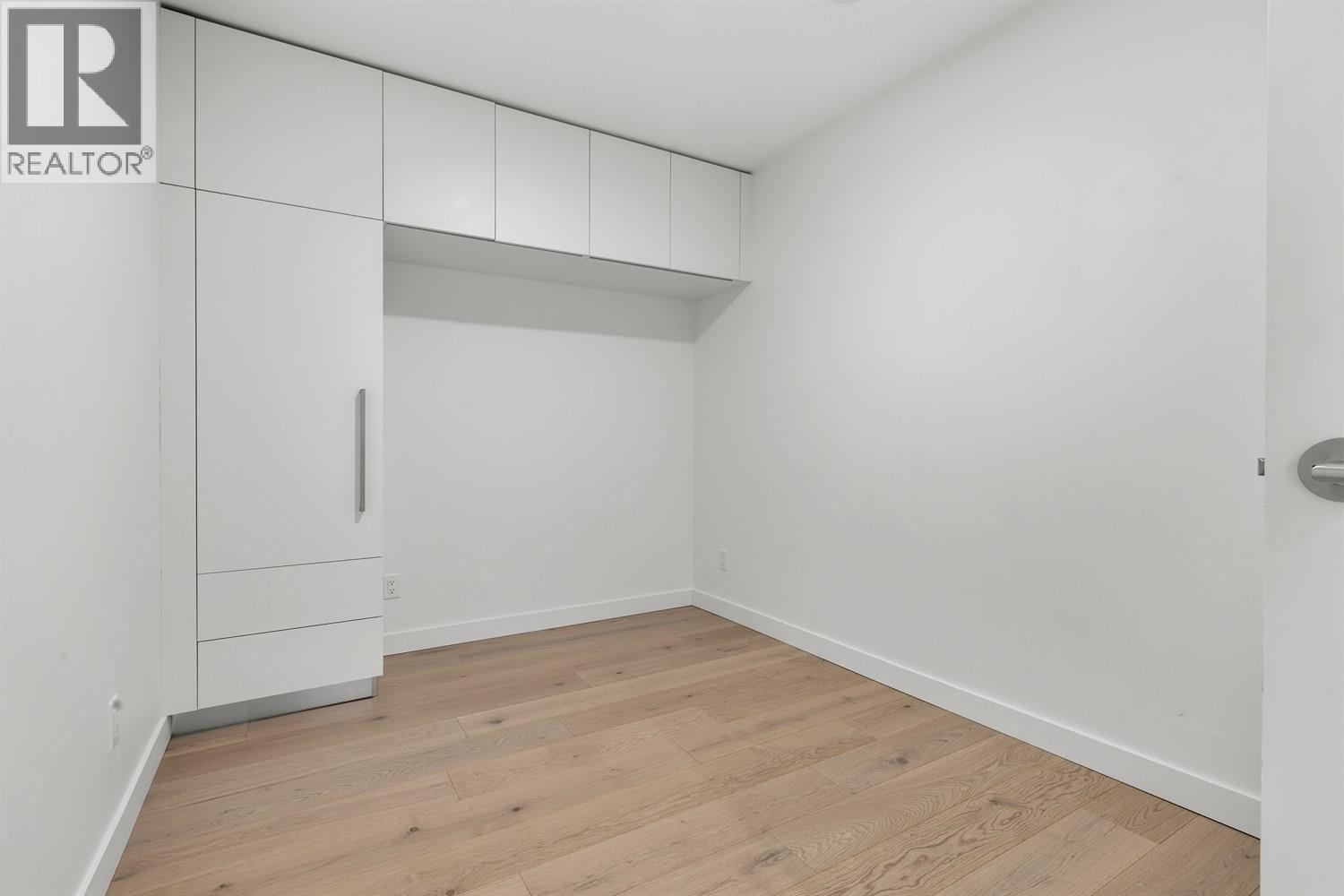 Listing Picture 21 of 40 : 4406 6000 MCKAY AVENUE, Burnaby / 本拿比 - 魯藝地產 Yvonne Lu Group - MLS Medallion Club Member