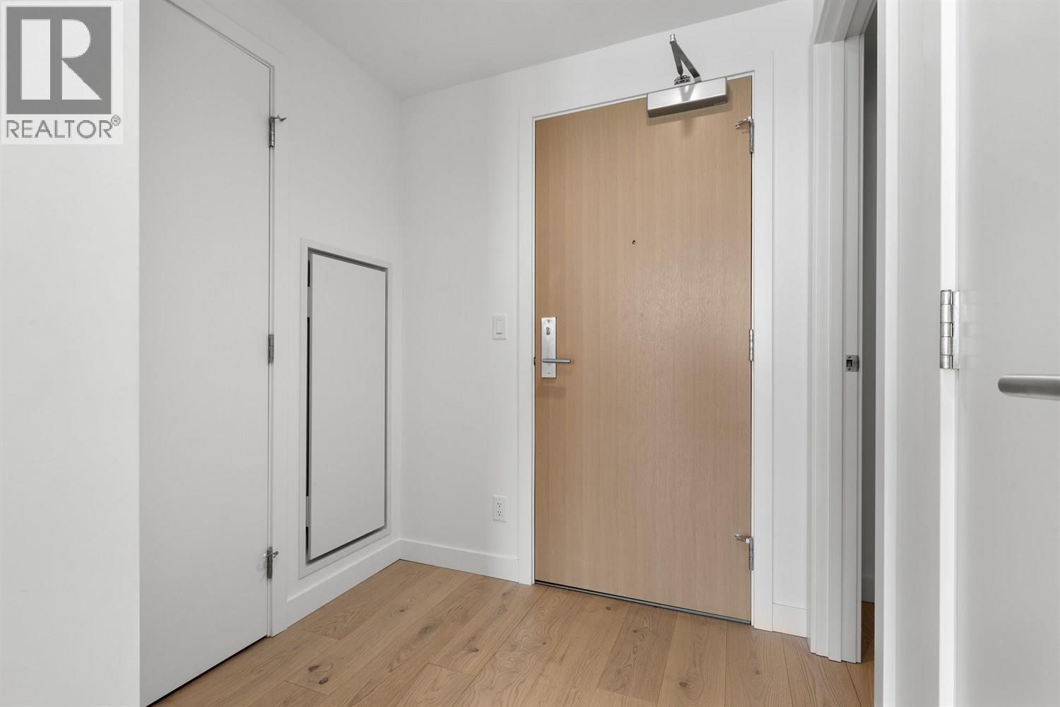 Listing Picture 22 of 40 : 4406 6000 MCKAY AVENUE, Burnaby / 本拿比 - 魯藝地產 Yvonne Lu Group - MLS Medallion Club Member