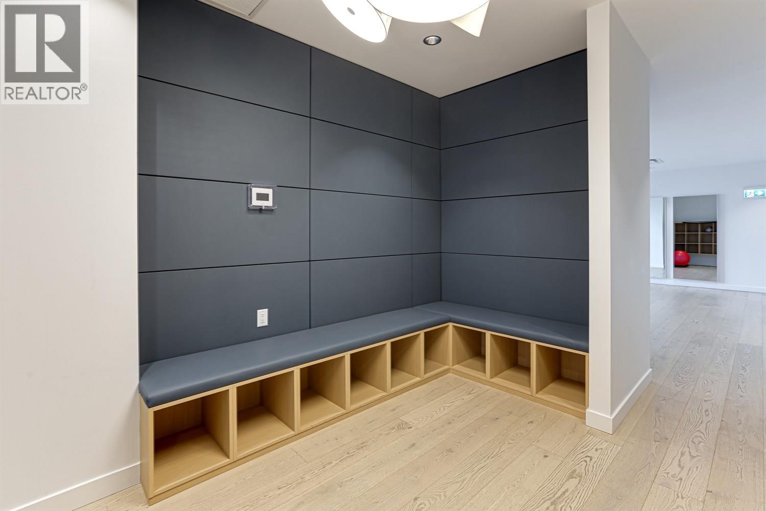 Listing Picture 32 of 40 : 4406 6000 MCKAY AVENUE, Burnaby / 本拿比 - 魯藝地產 Yvonne Lu Group - MLS Medallion Club Member