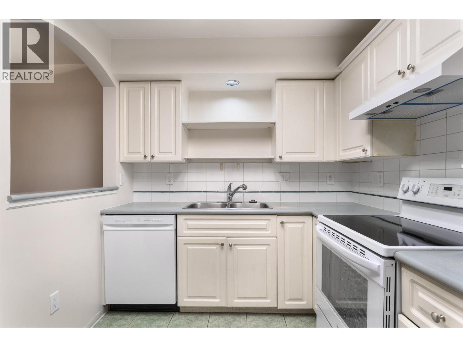 24 7175 17th Avenue, Burnaby, British Columbia  V3N 1K8 - Photo 5 - R3088895