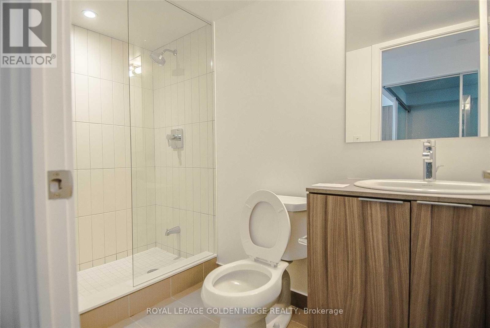 1008 - 955 Bay Street, Toronto (Bay Street Corridor), Ontario  M5S 2A2 - Photo 7 - C12780950