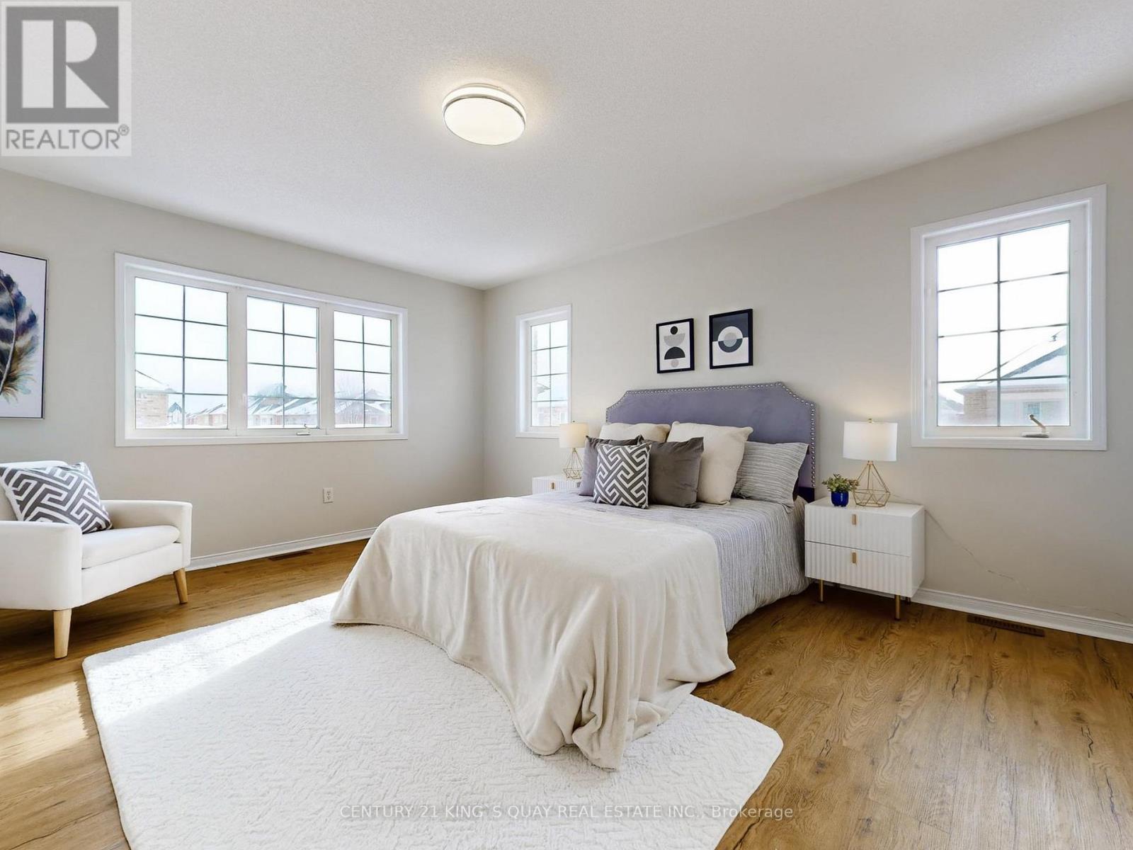 5 Ambercroft Street, Markham, Ontario  L6E 1L4 - Photo 14 - N12780978