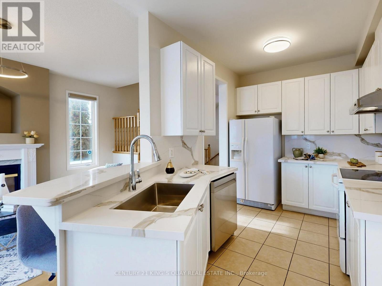 5 Ambercroft Street, Markham, Ontario  L6E 1L4 - Photo 8 - N12780978