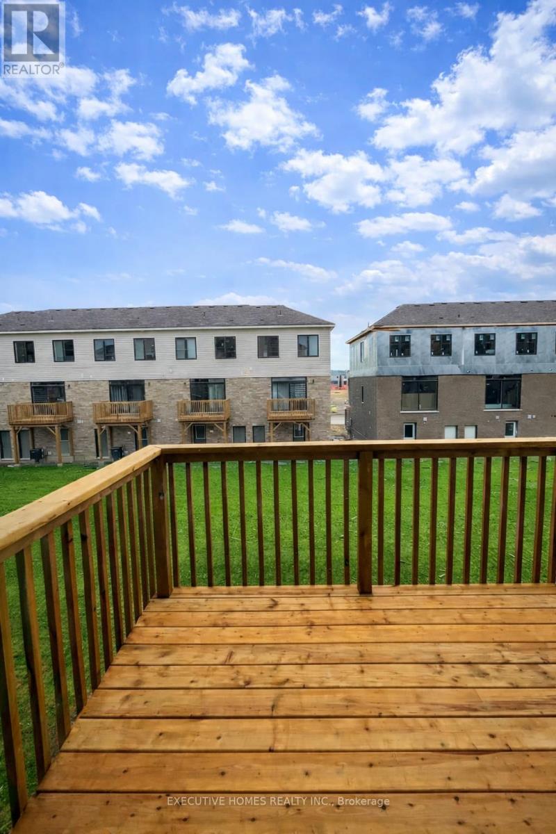 51 Holder Drive, Brantford, Ontario  N3T 0W8 - Photo 6 - X12777530