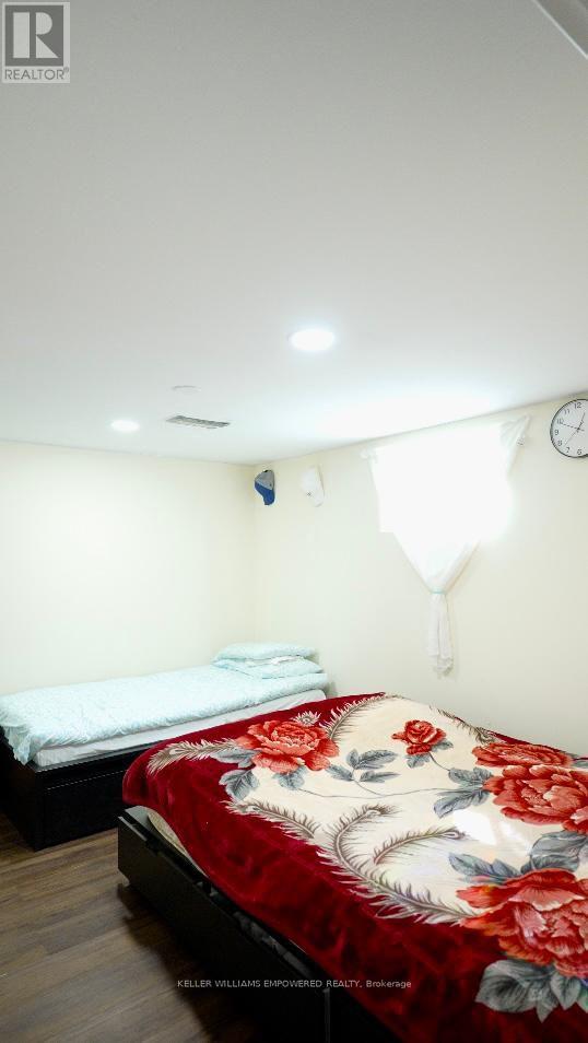 14 Nordin Avenue W, Toronto, Ontario  M8Z 2B1 - Photo 7 - W12780904