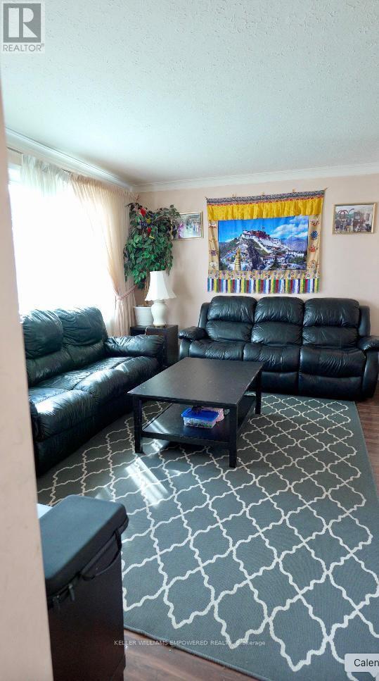 14 Nordin Avenue W, Toronto, Ontario  M8Z 2B1 - Photo 8 - W12780904