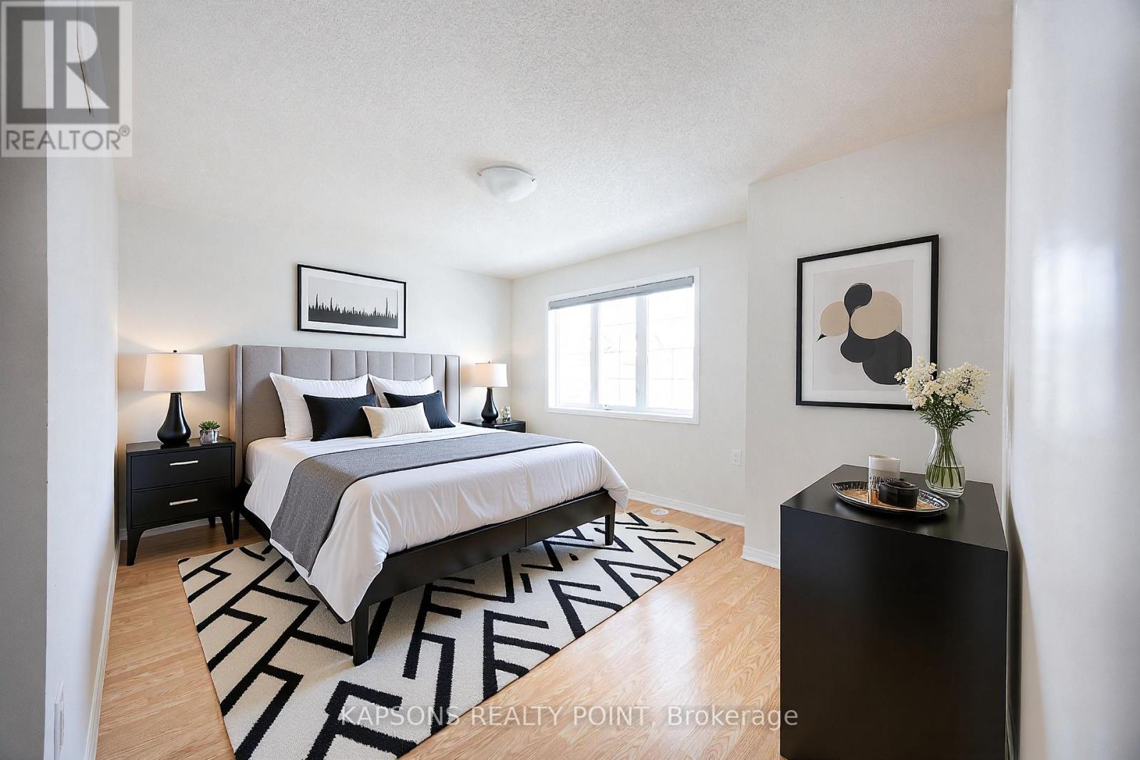 12 Lowes Hill Circle, Caledon, Ontario  L7C 4H4 - Photo 6 - W12780908