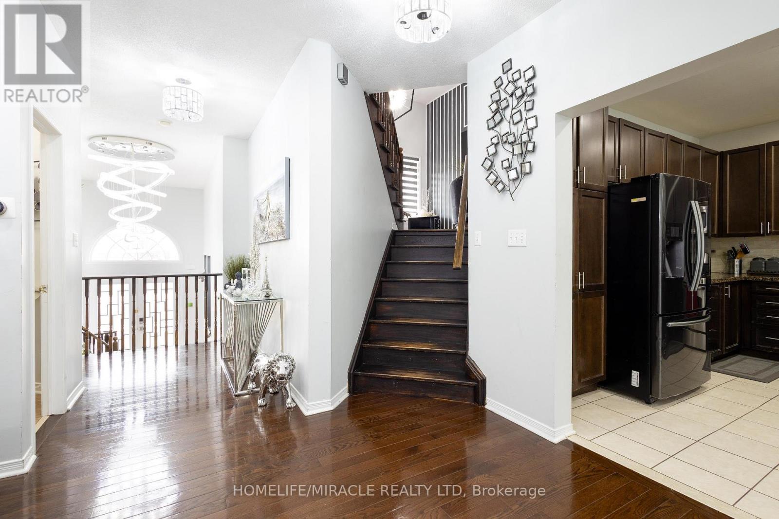 12 Homeview Road, Brampton, Ontario  L6P 2L9 - Photo 11 - W12780970