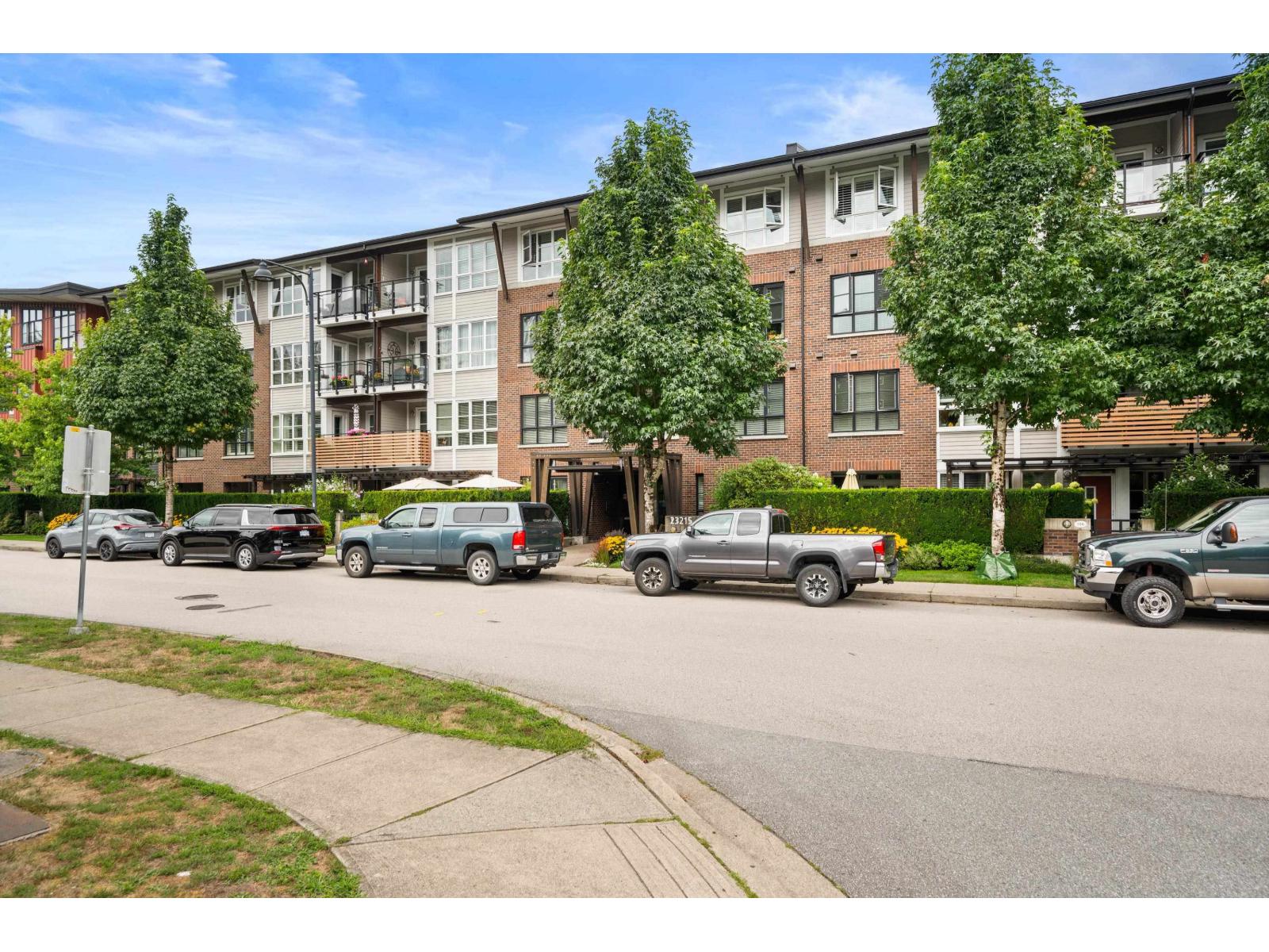 418 23215 Billy Brown Road, Langley, British Columbia  V1M 0B7 - Photo 2 - R3085866