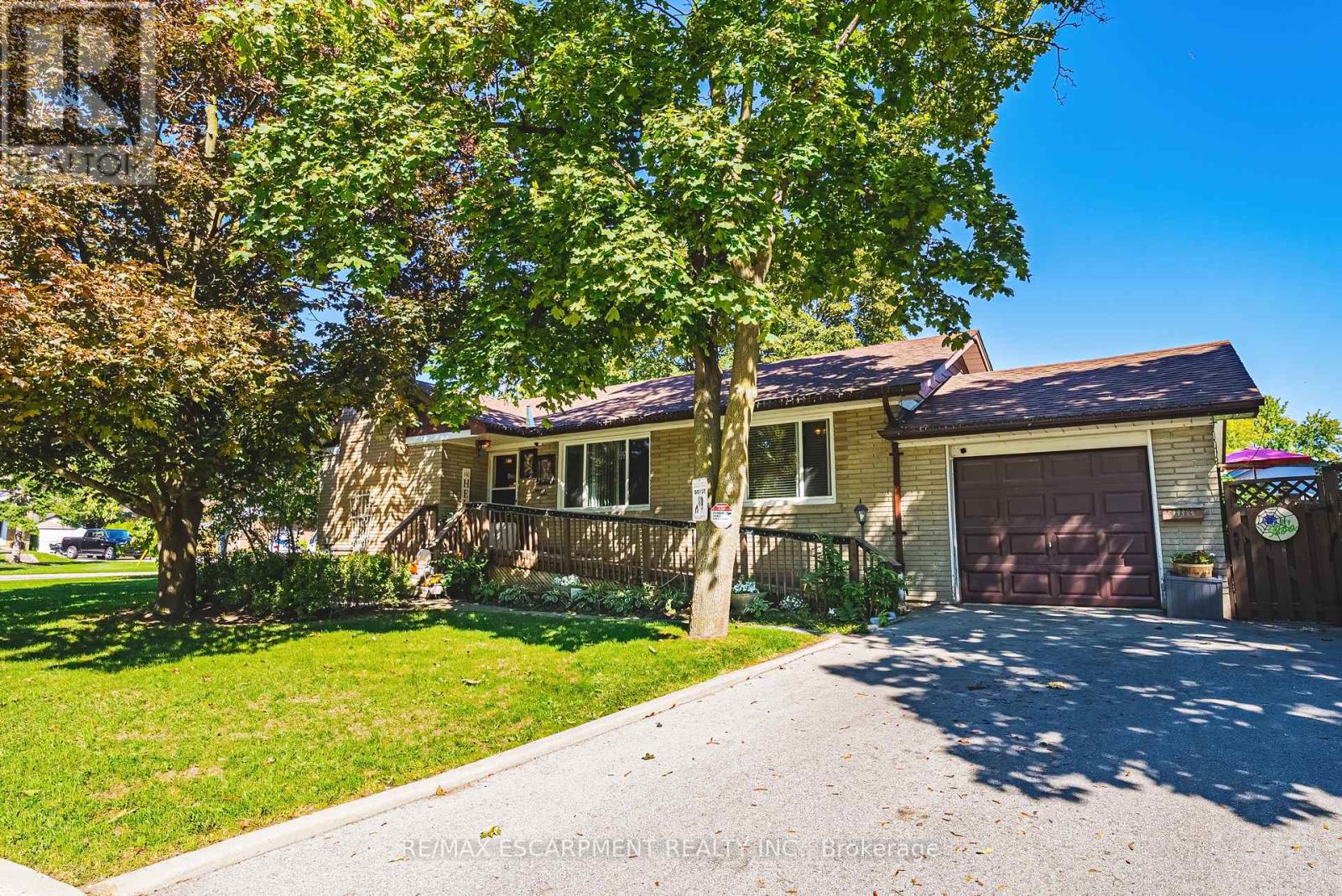 1 NORWICH PLACE, Toronto, Ontario