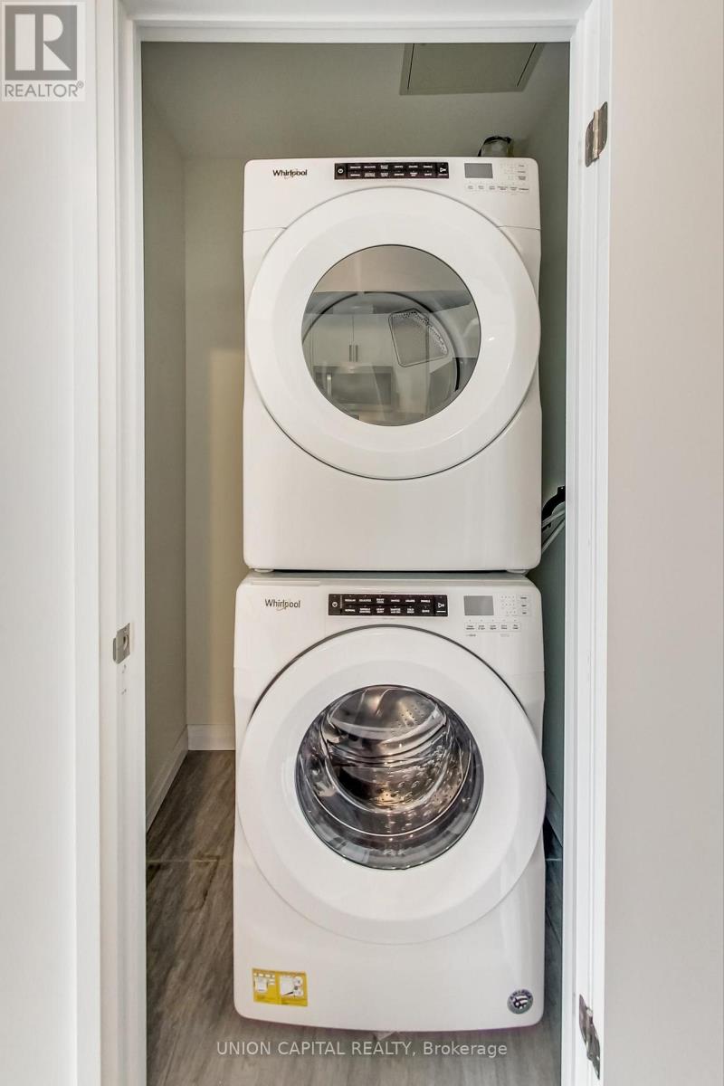 801 - 60 Charles Street W, Kitchener, Ontario  N2G 0C9 - Photo 35 - X12527888