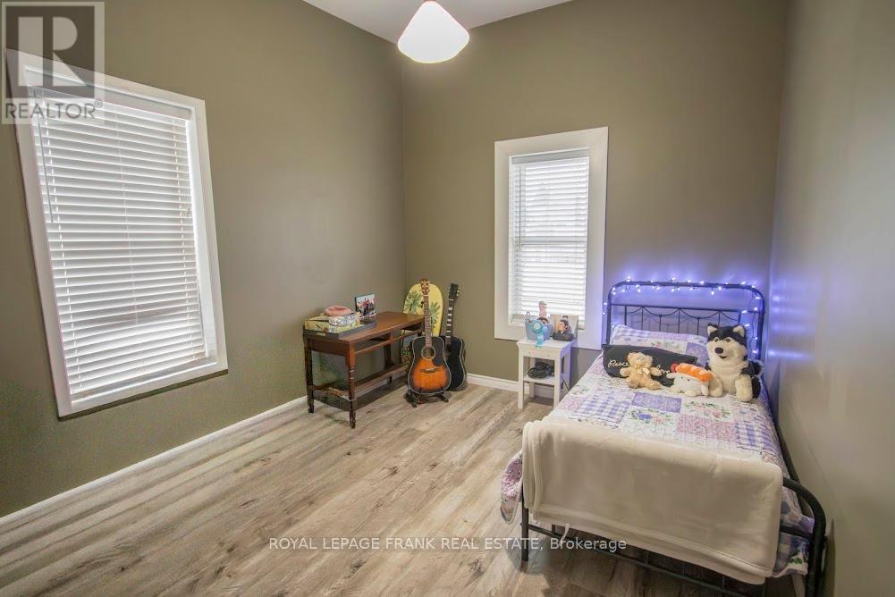 49 Main Street, Kawartha Lakes, Ontario  K0M 1A0 - Photo 37 - X12781172