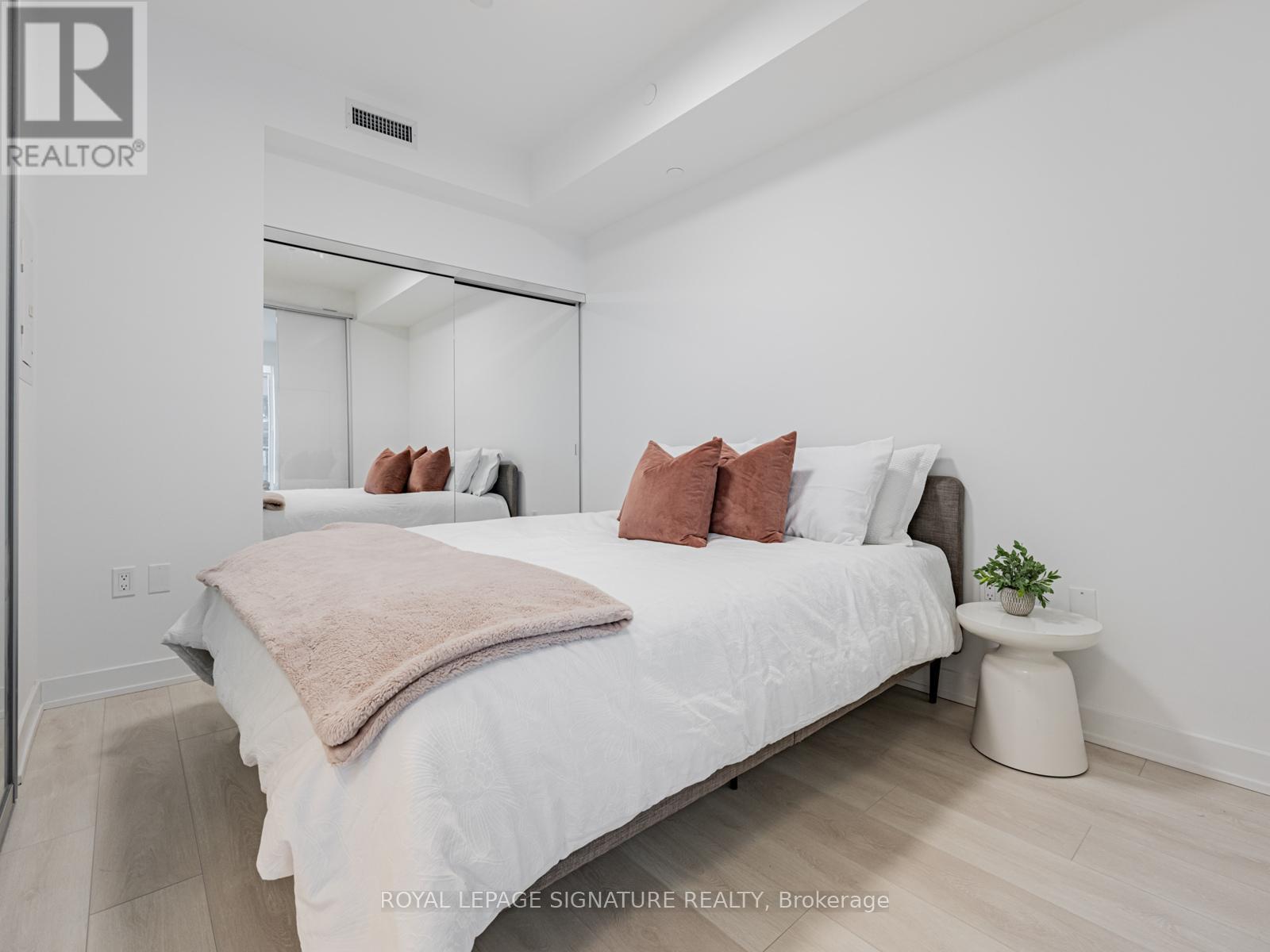 2307 - 127 Broadway Avenue, Toronto, Ontario  M4P 1V4 - Photo 7 - C12780718