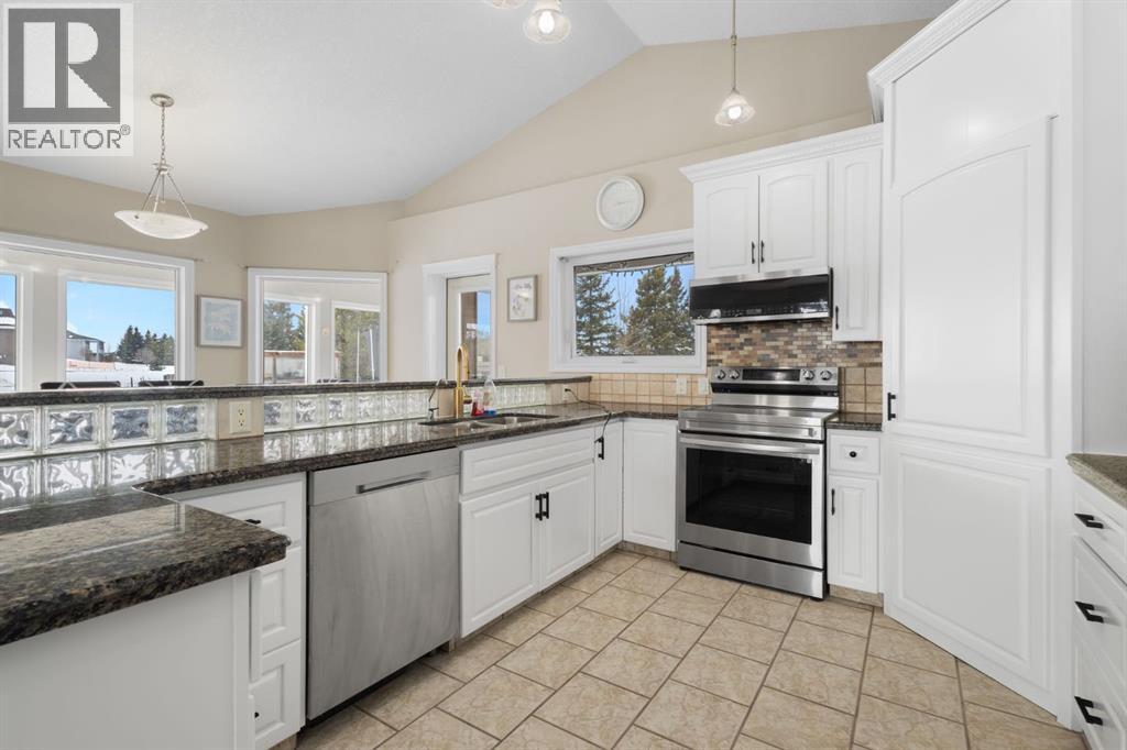 149 Sharp Hill Drive, Rural Rocky View County, Alberta  T4A 0P1 - Photo 8 - A2284437