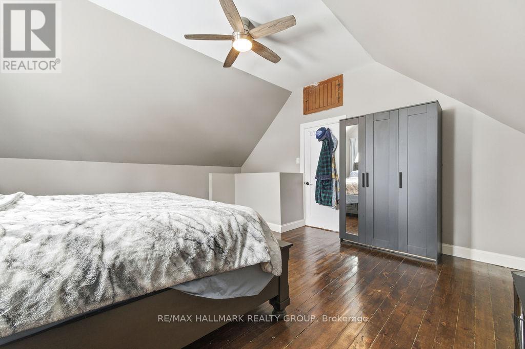 62 Main Street, Laurentian Hills, Ontario  K0J 1J0 - Photo 26 - X12781118