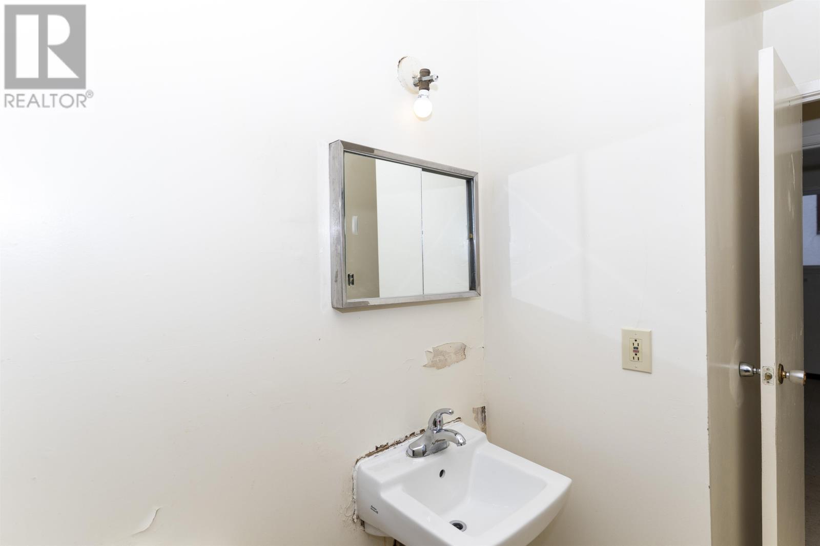 515 Mcgill Cres, Thunder Bay, Ontario  P7C 5A7 - Photo 13 - TB2600224