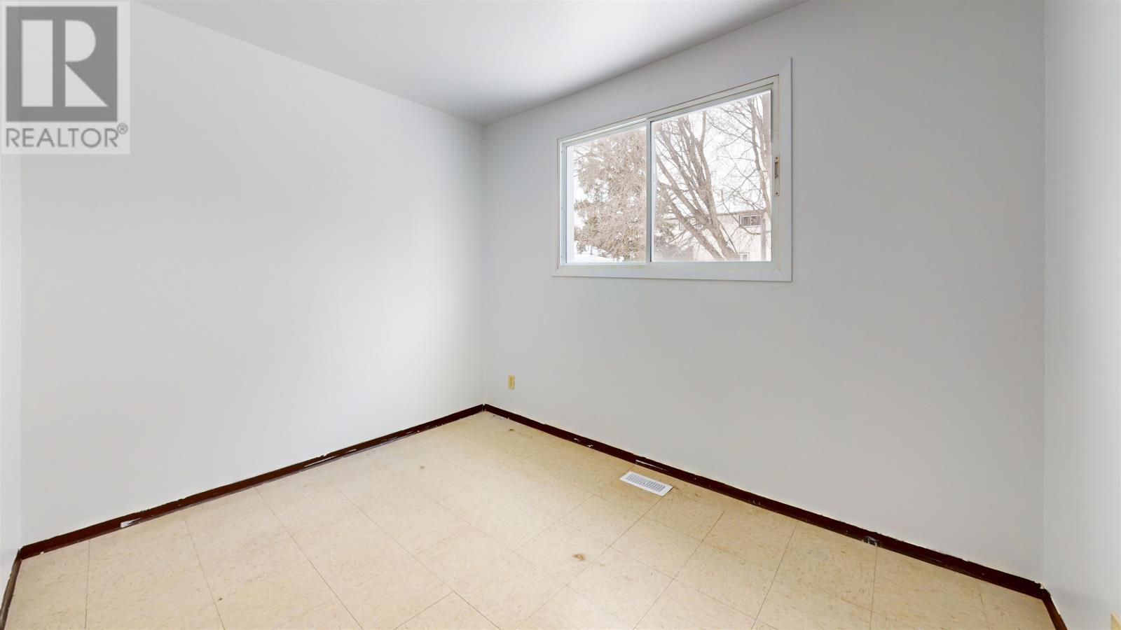 515 Mcgill Cres, Thunder Bay, Ontario  P7C 5A7 - Photo 10 - TB2600224