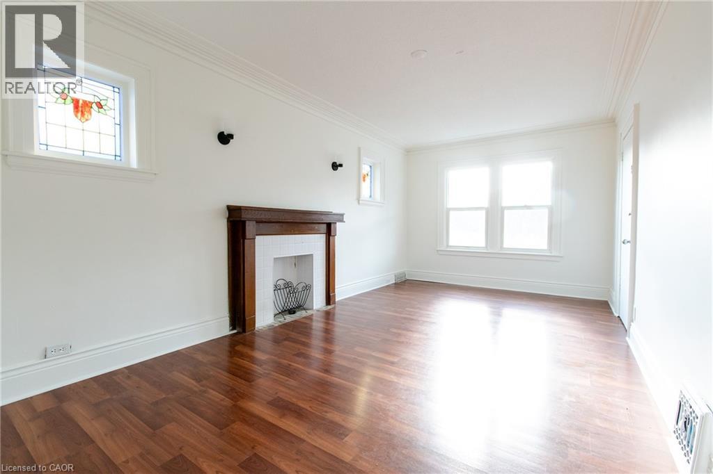 49 Province Street S, Hamilton, Ontario  L8K 2K7 - Photo 3 - 40799324