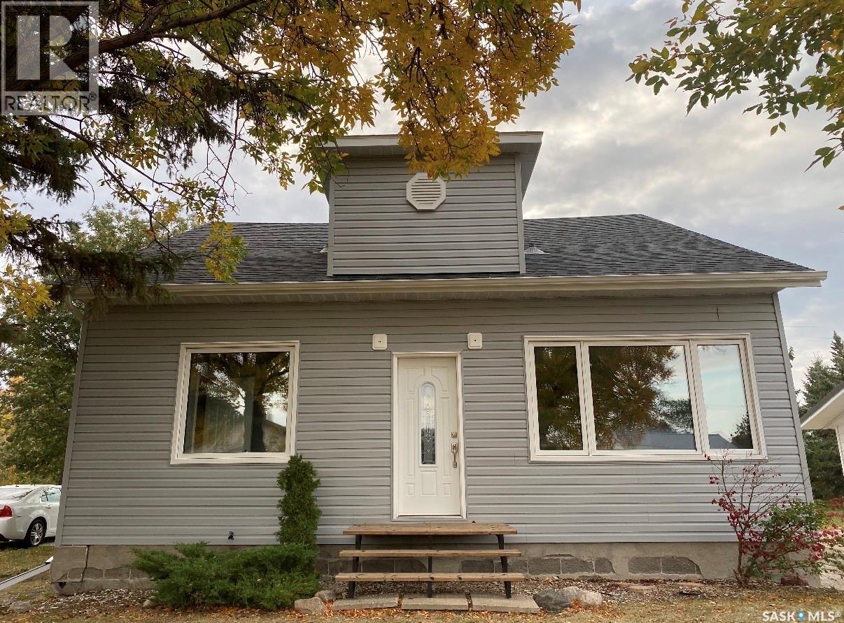 208 Prairie STREET, yellow grass, Saskatchewan
