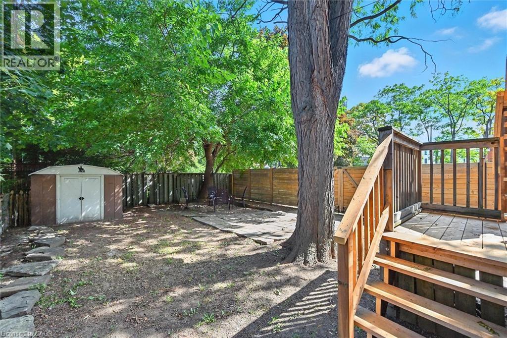 1047 Main Street E, Hamilton, Ontario  L8M 1N5 - Photo 36 - 40804407