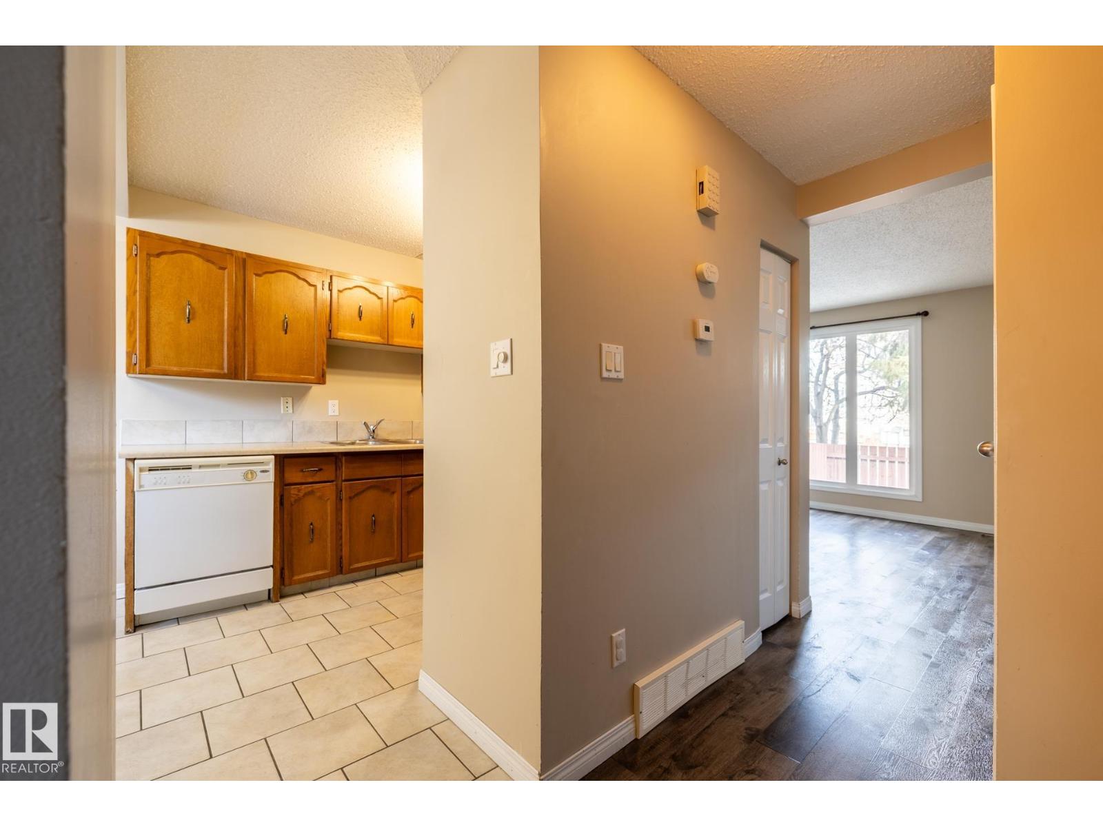 Unknown Address, ,     - Photo 12 - E4473158