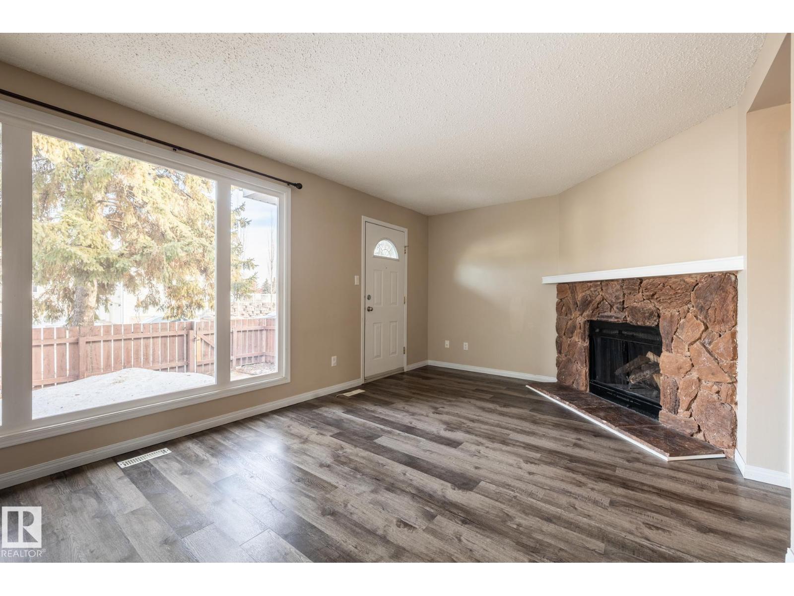 Unknown Address, ,     - Photo 2 - E4473158