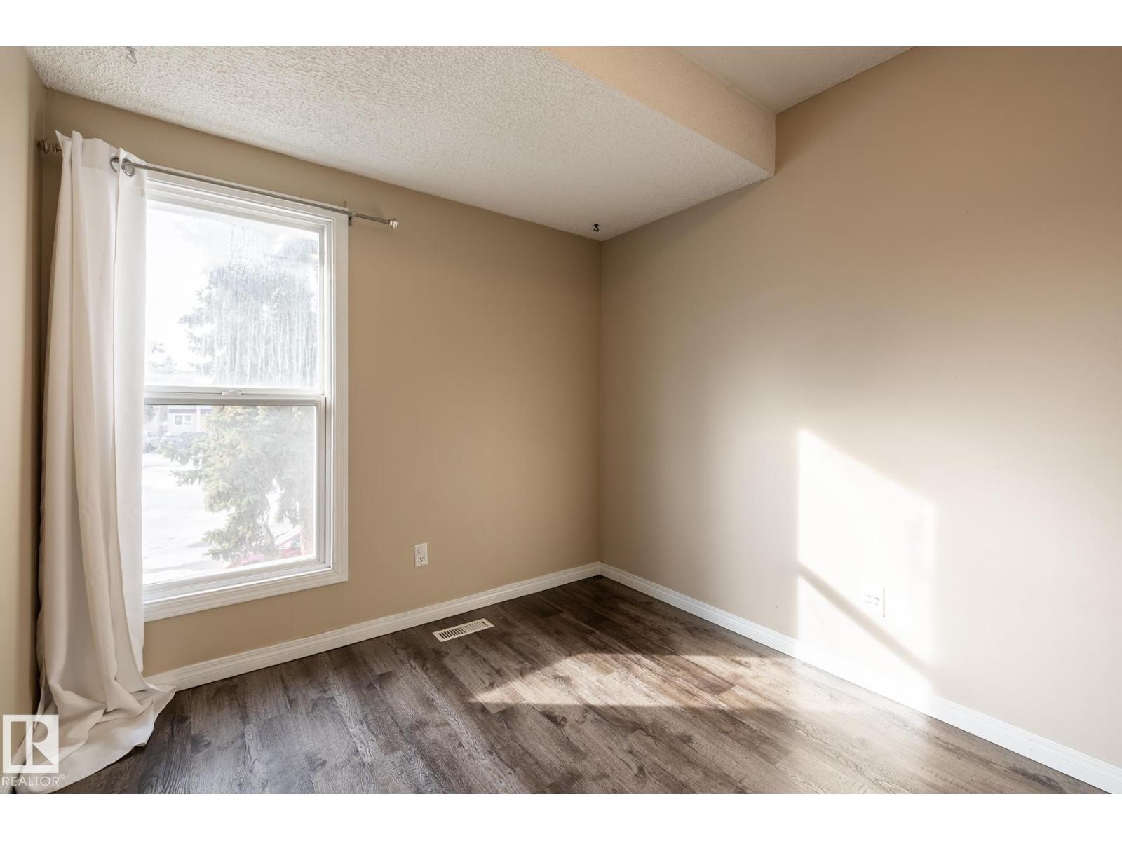 Unknown Address, ,     - Photo 31 - E4473158