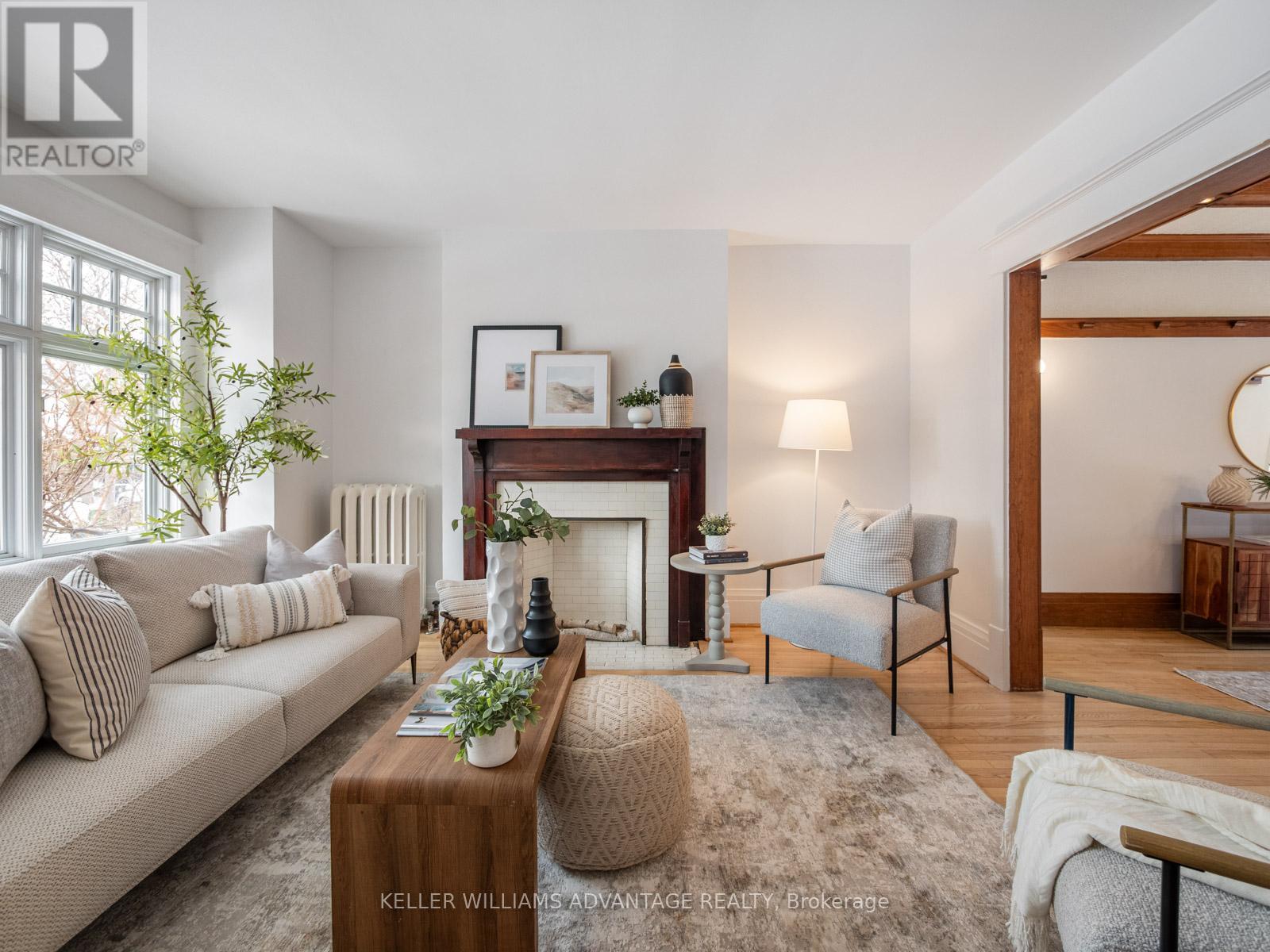 53 Rainsford Road, Toronto, Ontario  M4L 3N7 - Photo 3 - E12781204